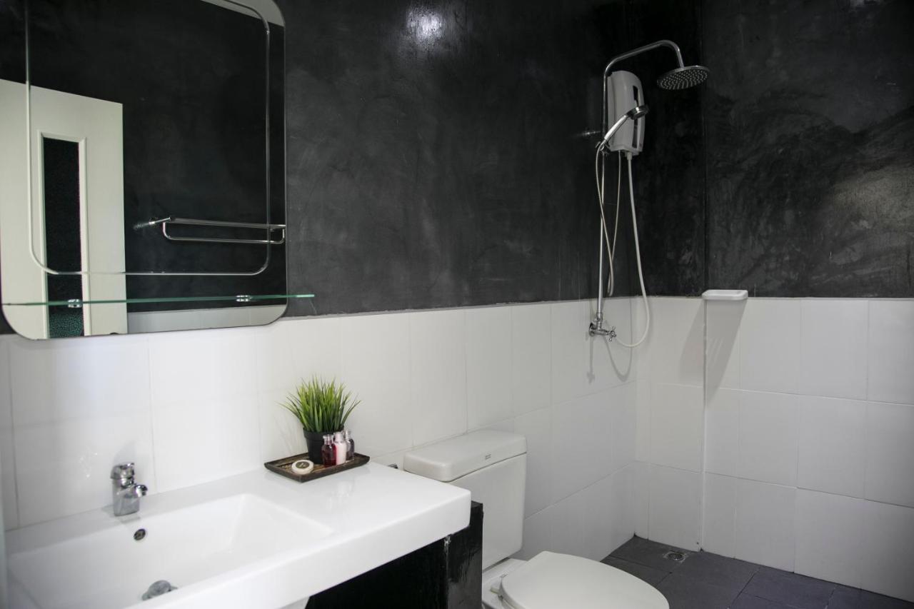West Key Kamala Apartment エクステリア 写真